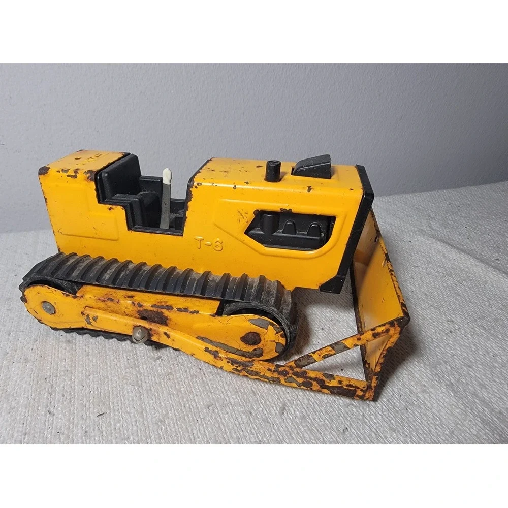 Vintage Tonka T-6 Bulldozer Pressed Steel Crawler Yellow Tractor Rubber Track
